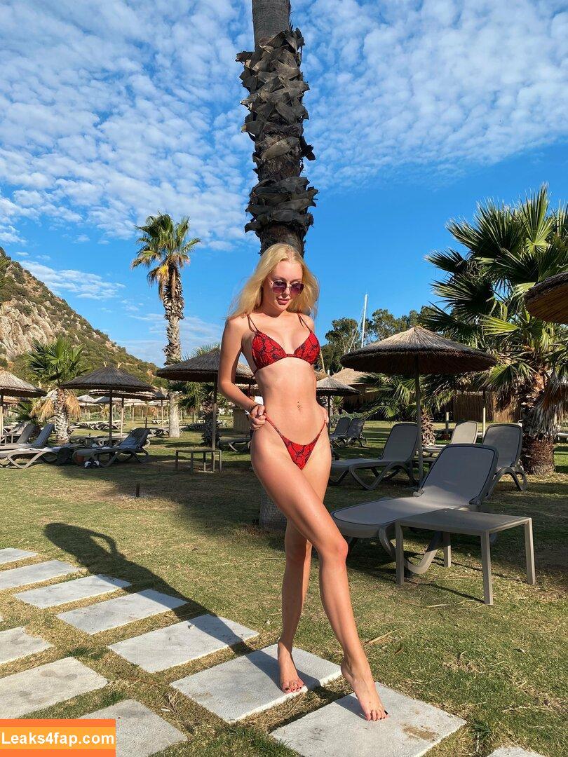foxysophi / foxysophie leaked photo photo #0045