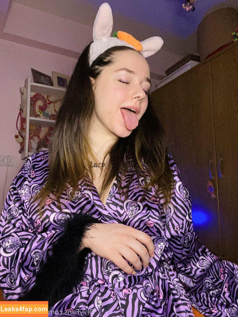 foxyuzumaki / uzumakifoxy leaked photo photo #0048