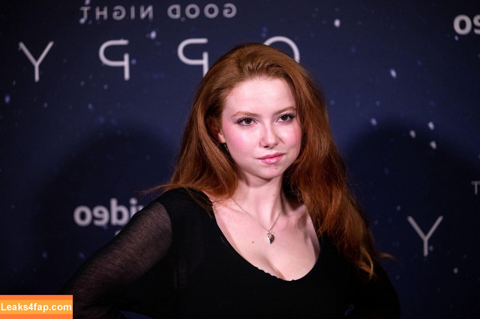 Francesca Capaldi / francescacapaldi слитое фото фото #0058