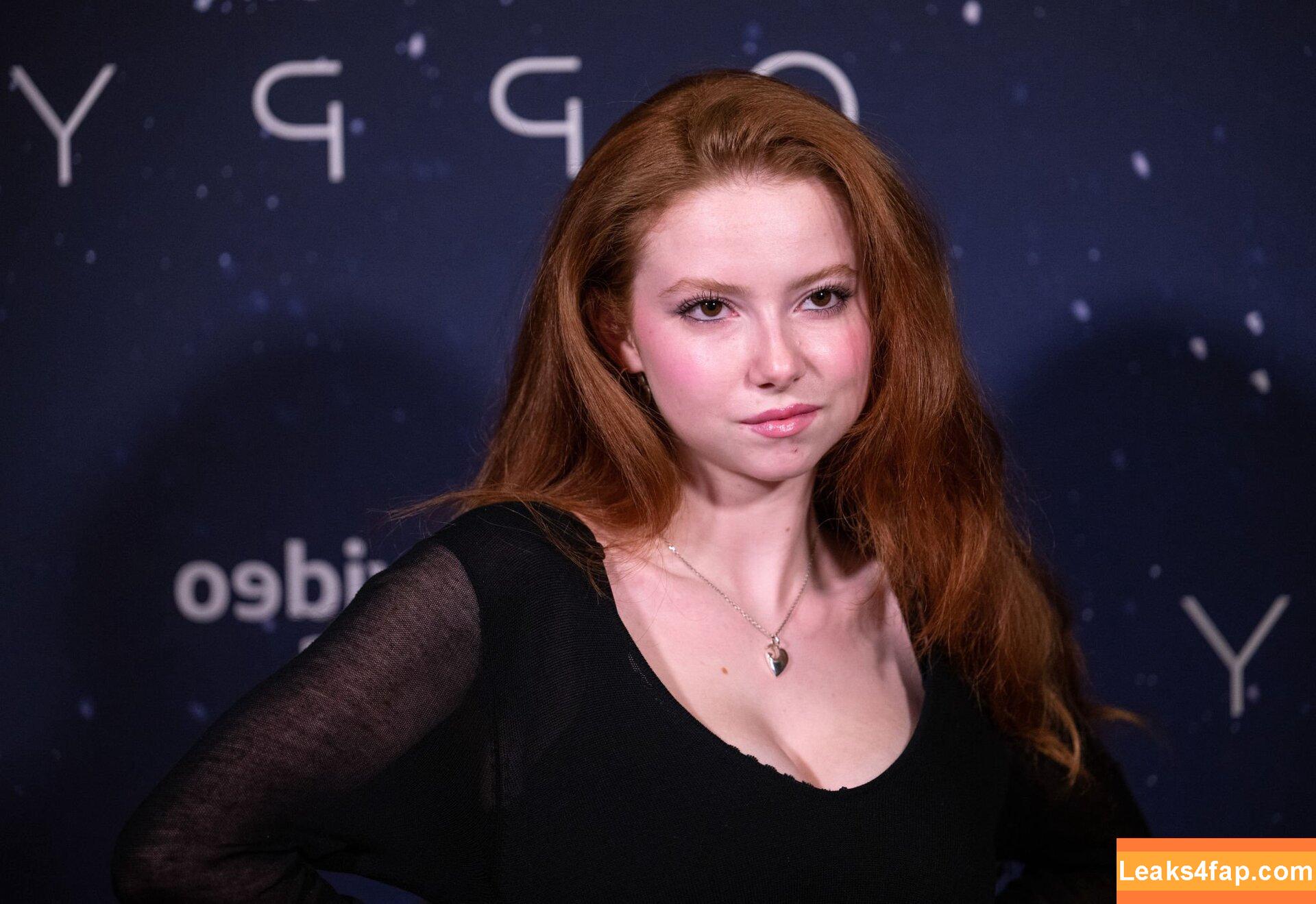 Francesca Capaldi / francescacapaldi слитое фото фото #0064