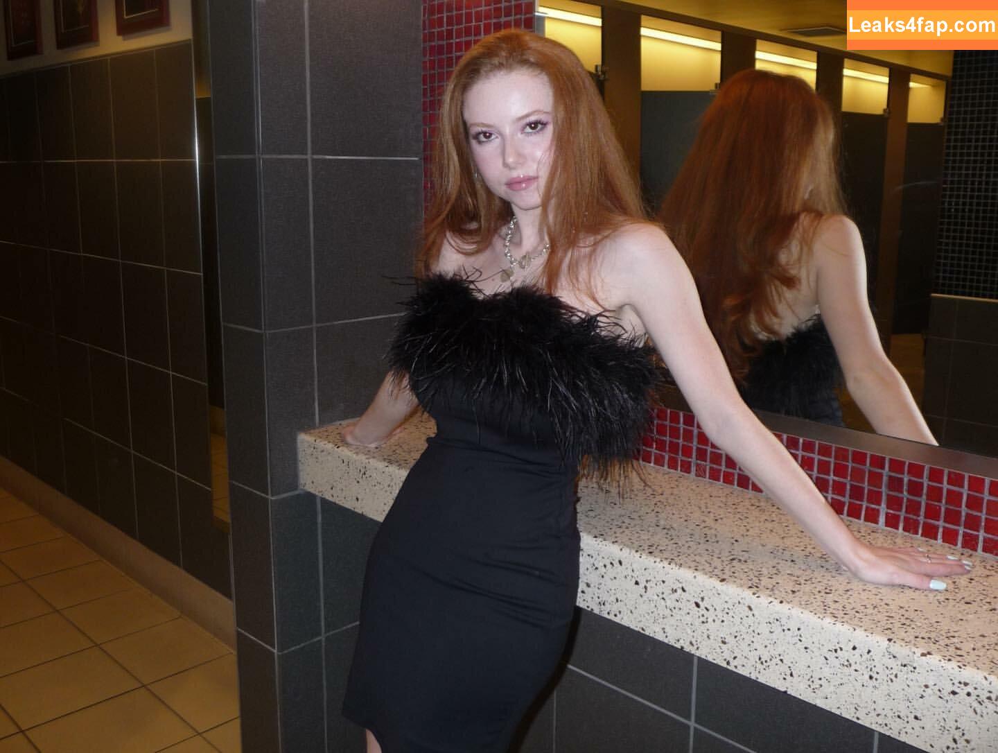 Francesca Capaldi / francescacapaldi слитое фото фото #0082