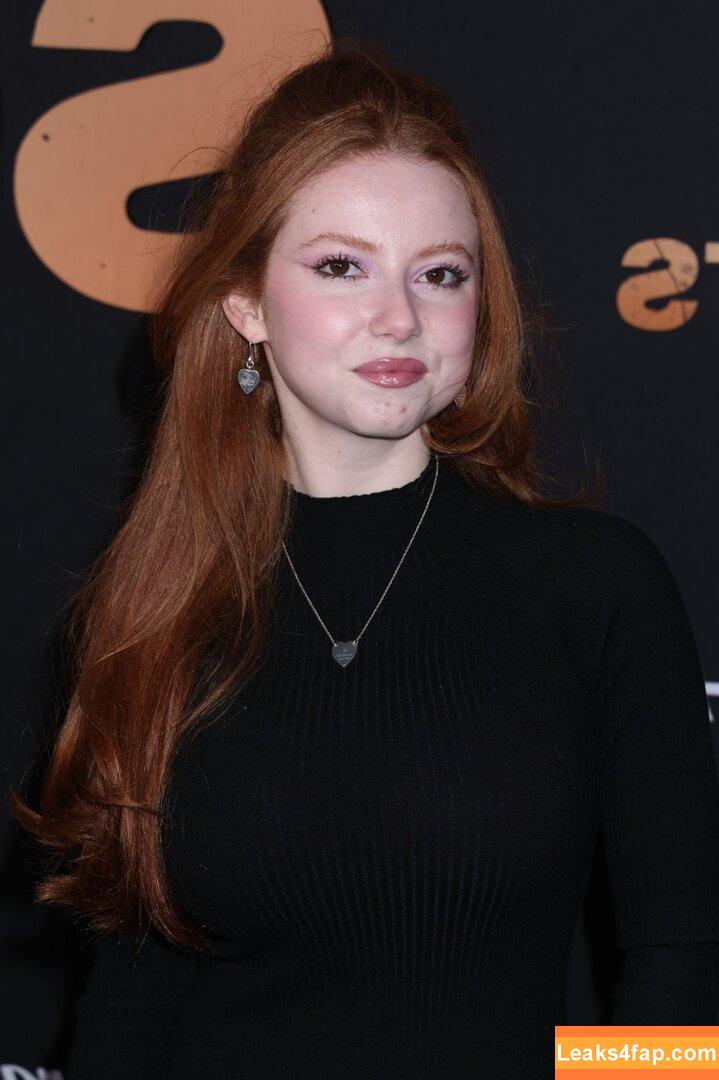 Francesca Capaldi / francescacapaldi слитое фото фото #0171