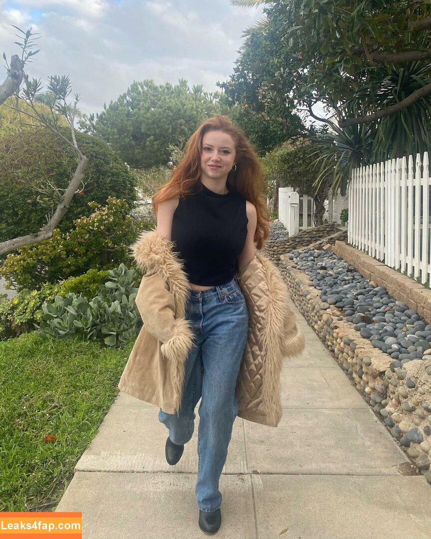 Francesca Capaldi / francescacapaldi слитое фото фото #0179