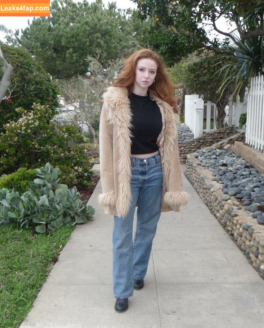 Francesca Capaldi / francescacapaldi слитое фото фото #0180