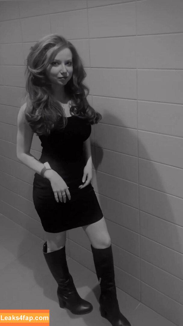 Francesca Capaldi / francescacapaldi слитое фото фото #0185