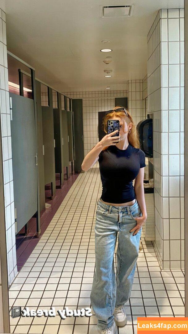 Francesca Capaldi / francescacapaldi слитое фото фото #0252