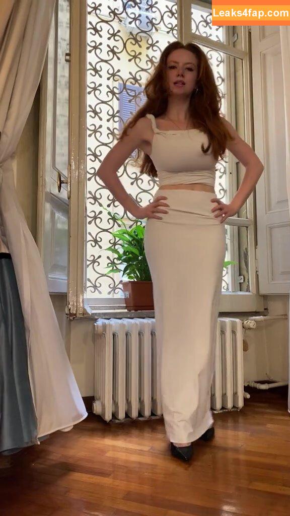 Francesca Capaldi / francescacapaldi слитое фото фото #0364