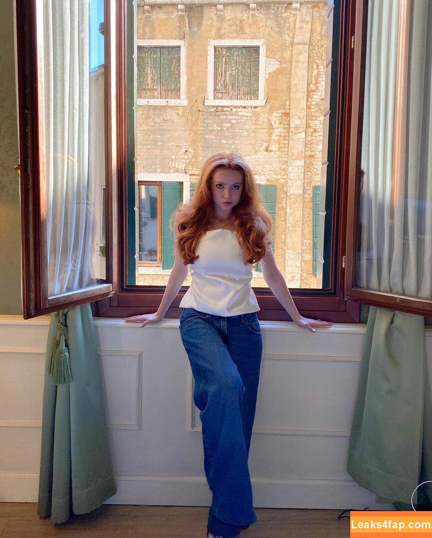 Francesca Capaldi / francescacapaldi слитое фото фото #0370