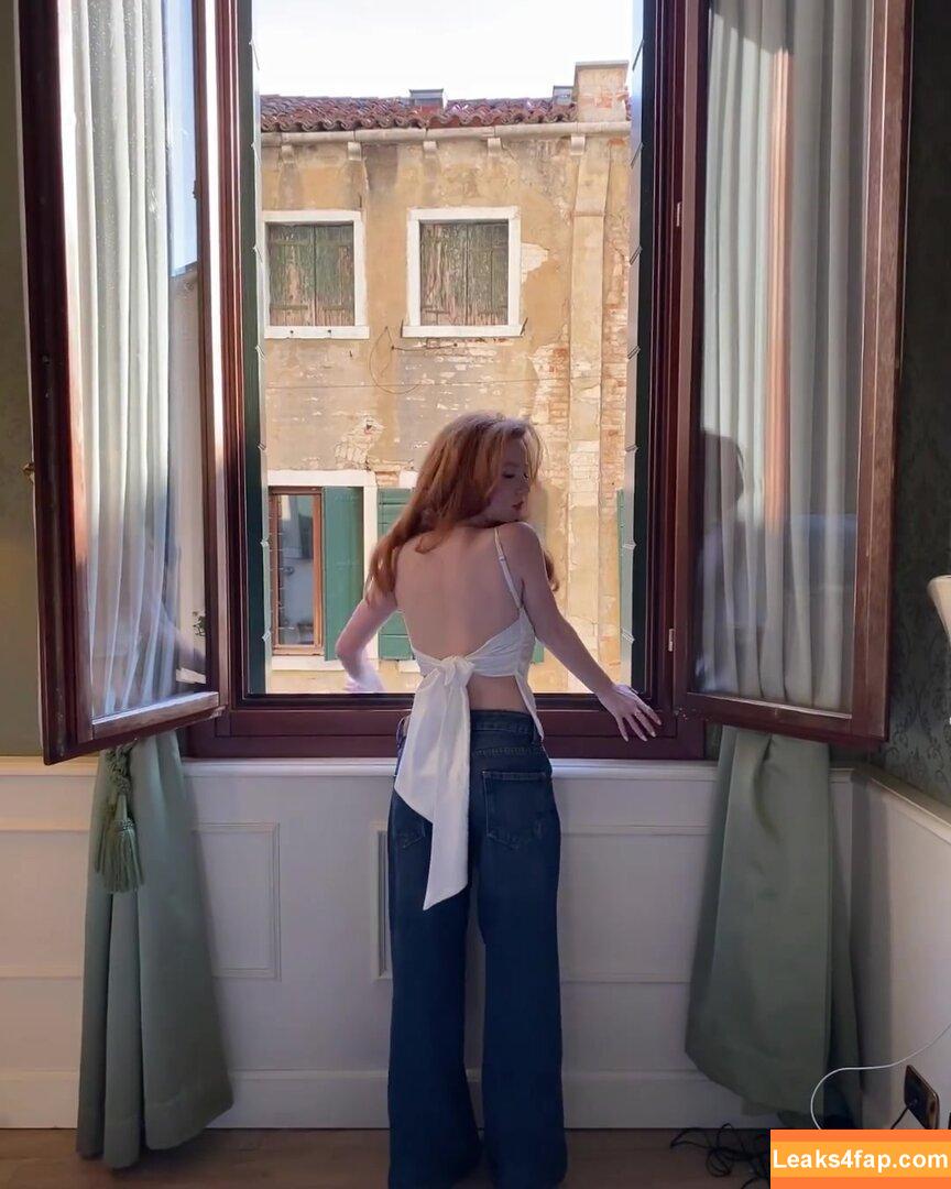 Francesca Capaldi / francescacapaldi слитое фото фото #0371