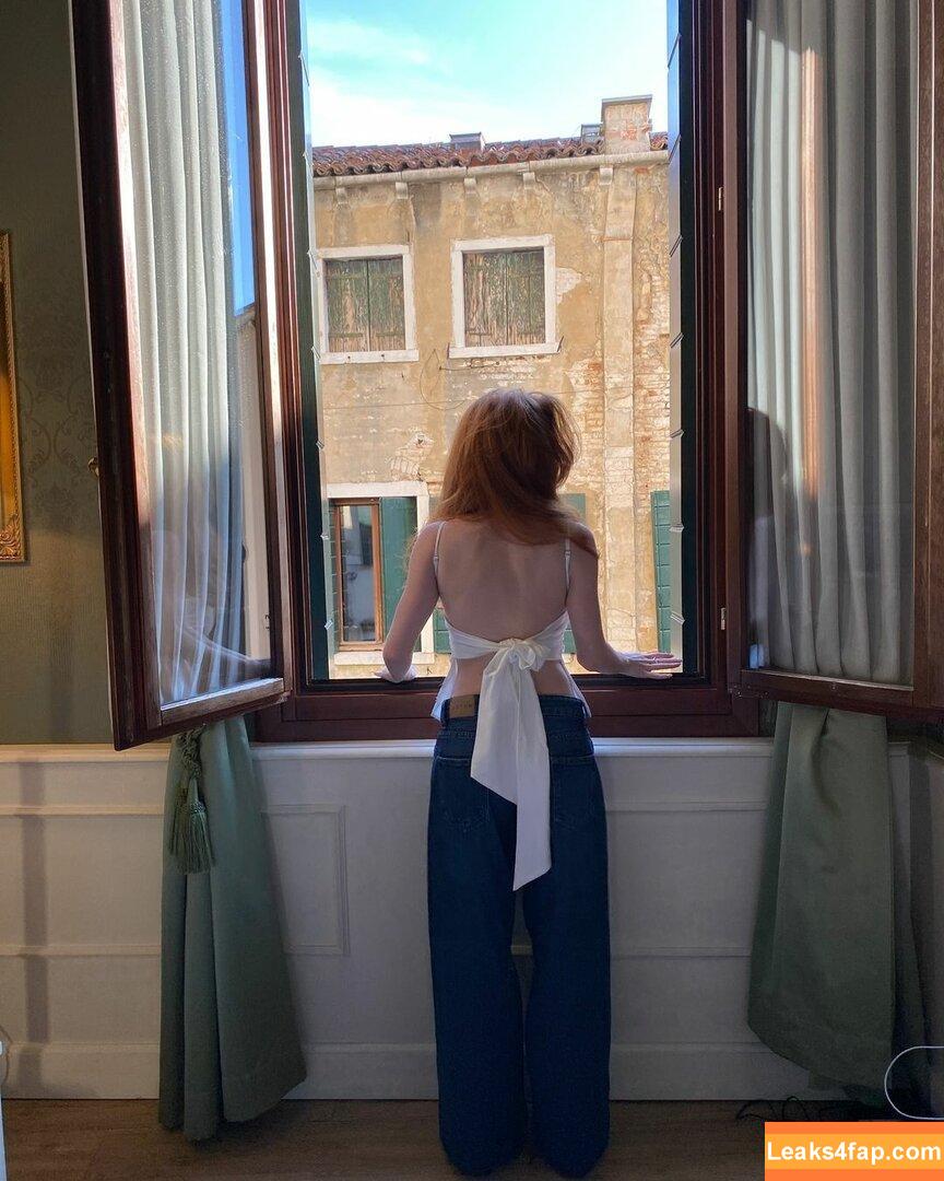 Francesca Capaldi / francescacapaldi слитое фото фото #0374