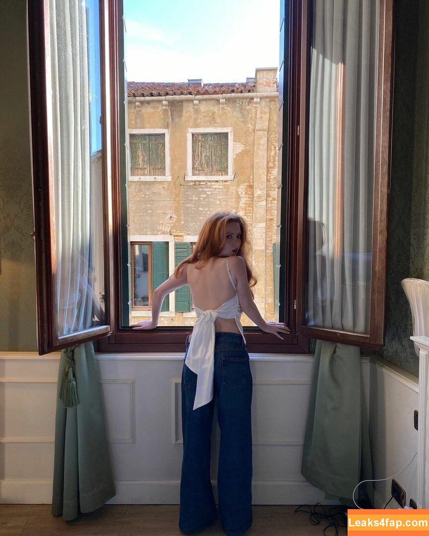 Francesca Capaldi / francescacapaldi слитое фото фото #0376