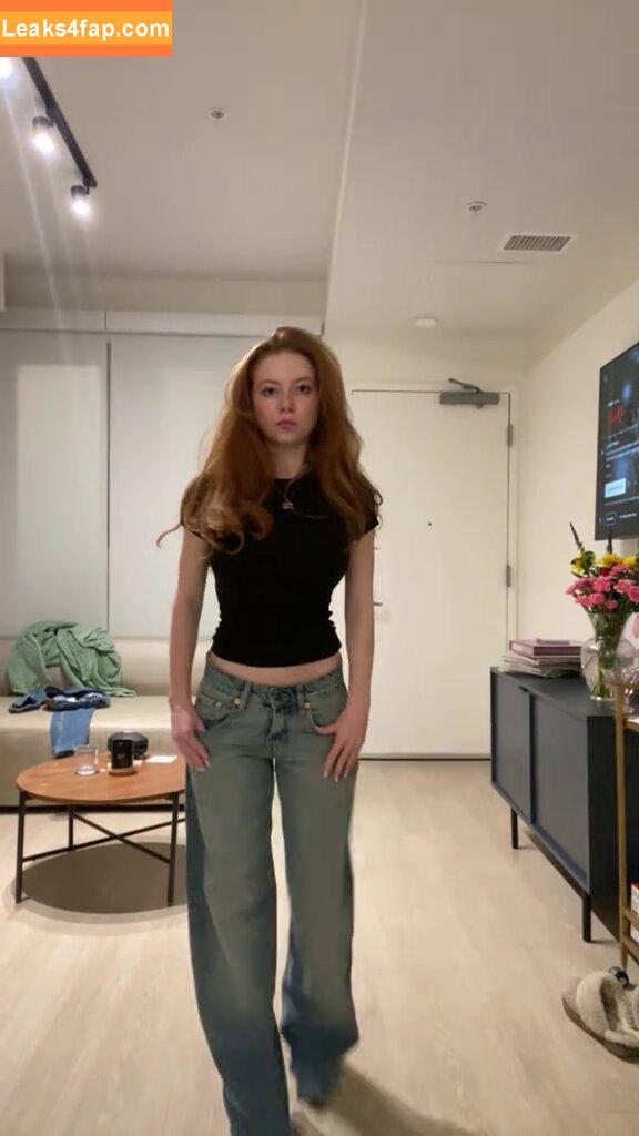 Francesca Capaldi / francescacapaldi слитое фото фото #0966