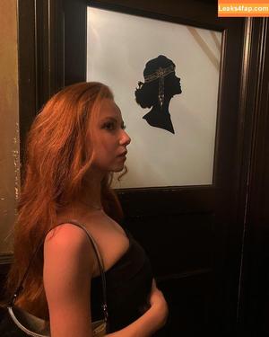 Francesca Capaldi photo #0460