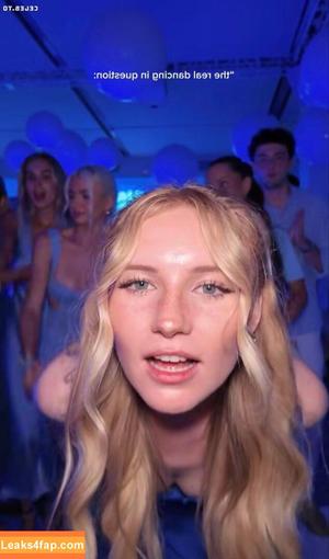 Francesca Dougan photo #0180