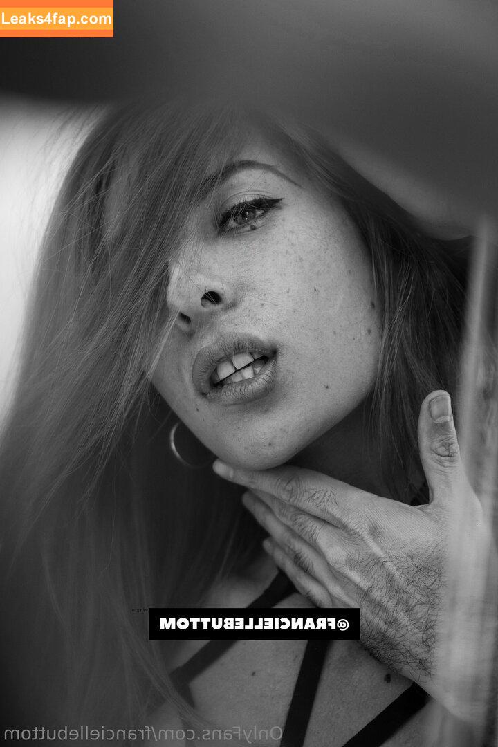 franciellebuttom /  leaked photo photo #0007