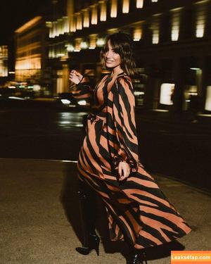 Frankie Bridge photo #0245