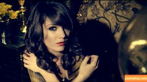 Frankie Bridge photo #0308