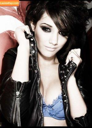 Frankie Bridge photo #0372