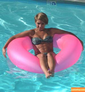 Frankie Bridge photo #0456