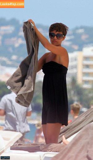 Frankie Bridge photo #0523