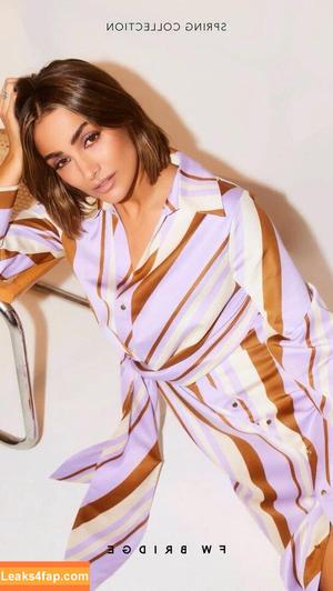 Frankie Bridge photo #0690