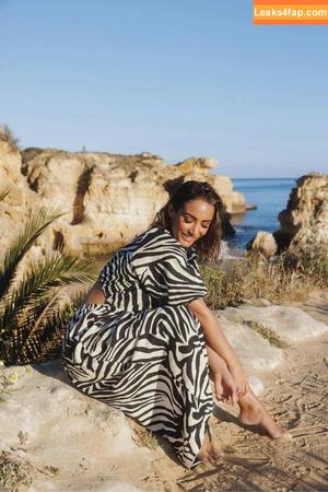 Frankie Bridge photo #0859