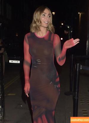 Frankie Bridge photo #1012