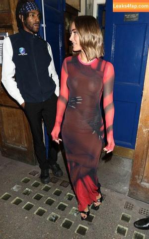 Frankie Bridge photo #1020