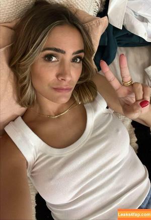 Frankie Bridge photo #1105