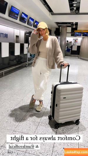 Frankie Bridge photo #1377