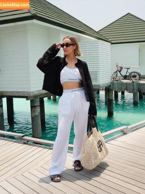 Frankie Bridge photo #1756