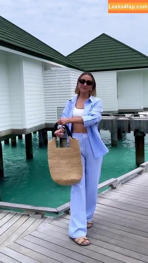 Frankie Bridge photo #1758