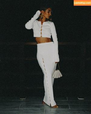 Frankie Bridge photo #1765