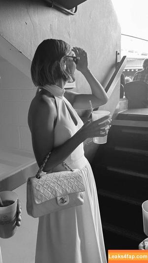 Frankie Bridge photo #1985