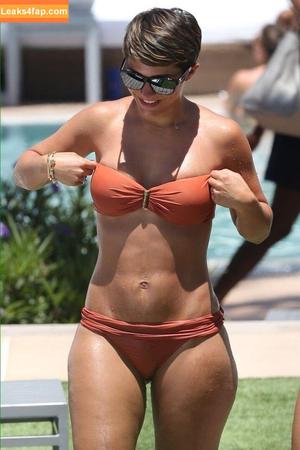 Frankie Bridge photo #2487