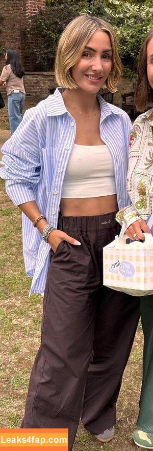 Frankie Bridge photo #2676