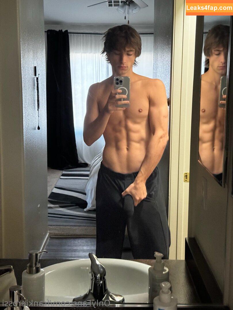 frankierossi / itsfrankierossi leaked photo photo #0069