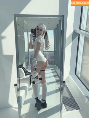 Fraulein Milk photo #0170
