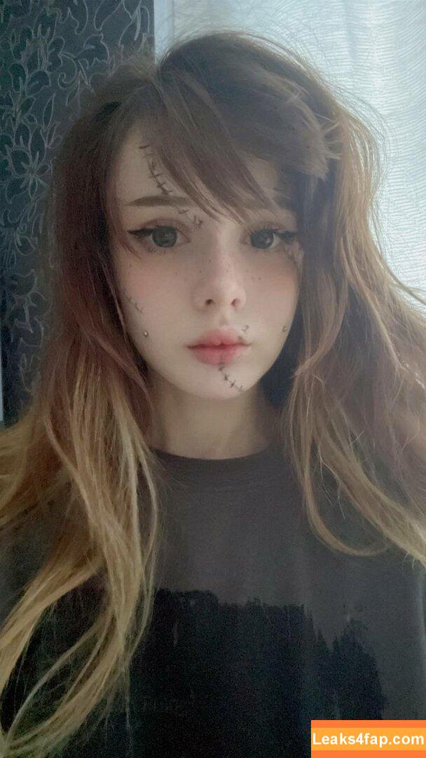 frauleinmilk / https: / suisai.uwu / suisaiuwu leaked photo photo #0040