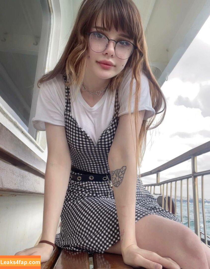 frauleinmilk / https: / suisai.uwu / suisaiuwu leaked photo photo #0575
