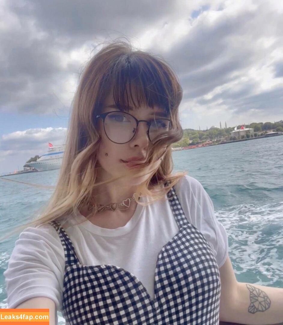 frauleinmilk / https: / suisai.uwu / suisaiuwu leaked photo photo #0578