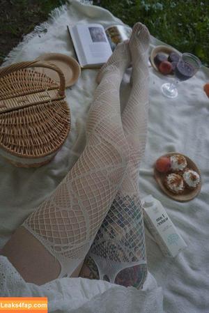 frauleinmilk photo #0804