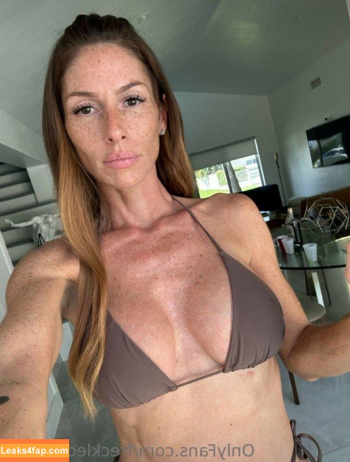 freckledmommi /  leaked photo photo #0011