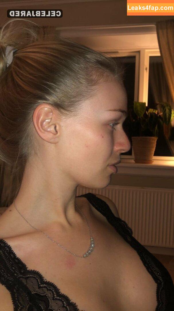 Frederikke Bach / frederikke_bb leaked photo photo #0009