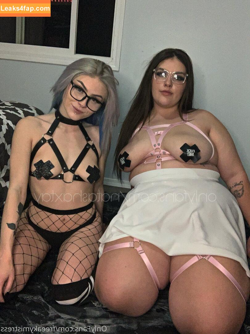 freeakymistress /  leaked photo photo #0004