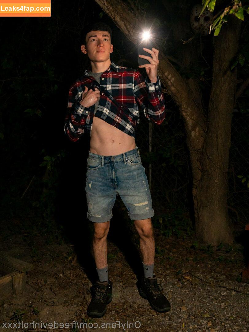 freedevinholtxxx /  leaked photo photo #0025