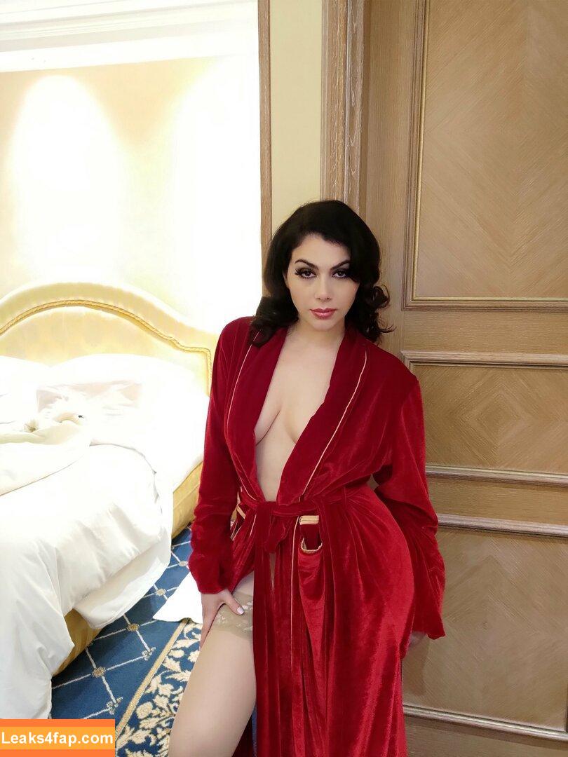 freenappi / instavalentinanappi leaked photo photo #0120