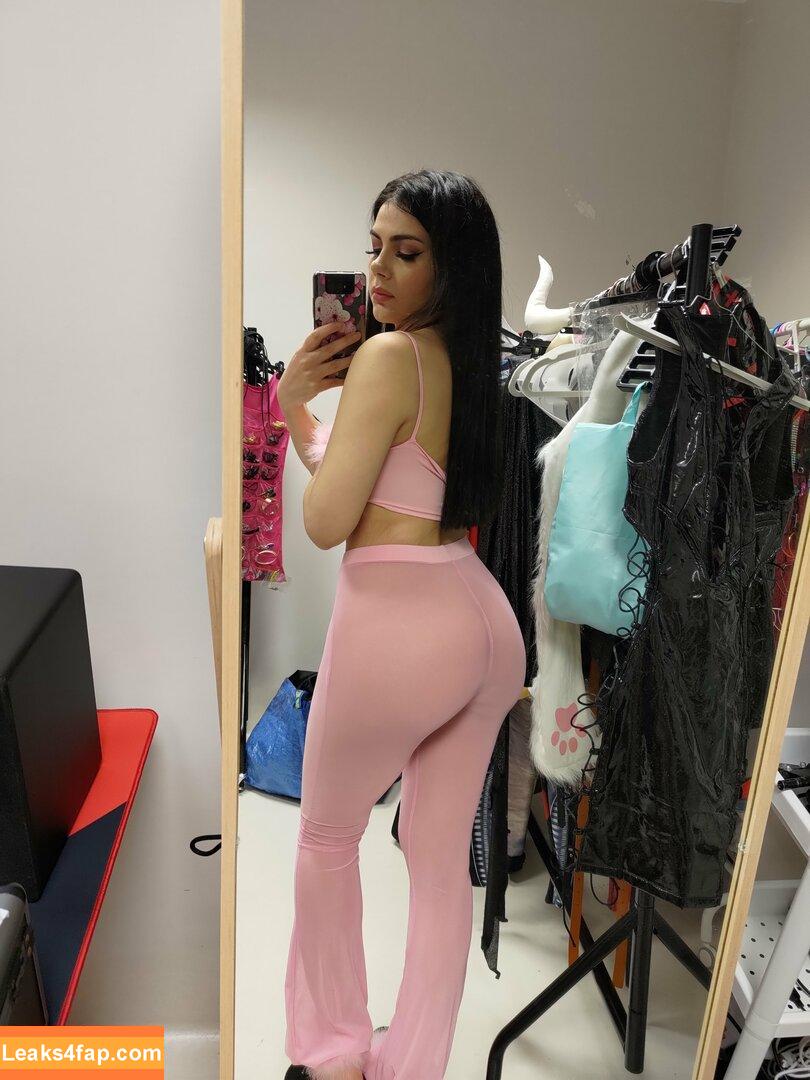 freenappi / instavalentinanappi leaked photo photo #0122