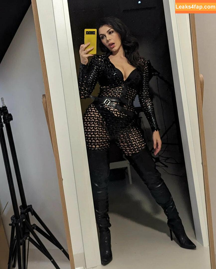 freenappi / instavalentinanappi leaked photo photo #0139