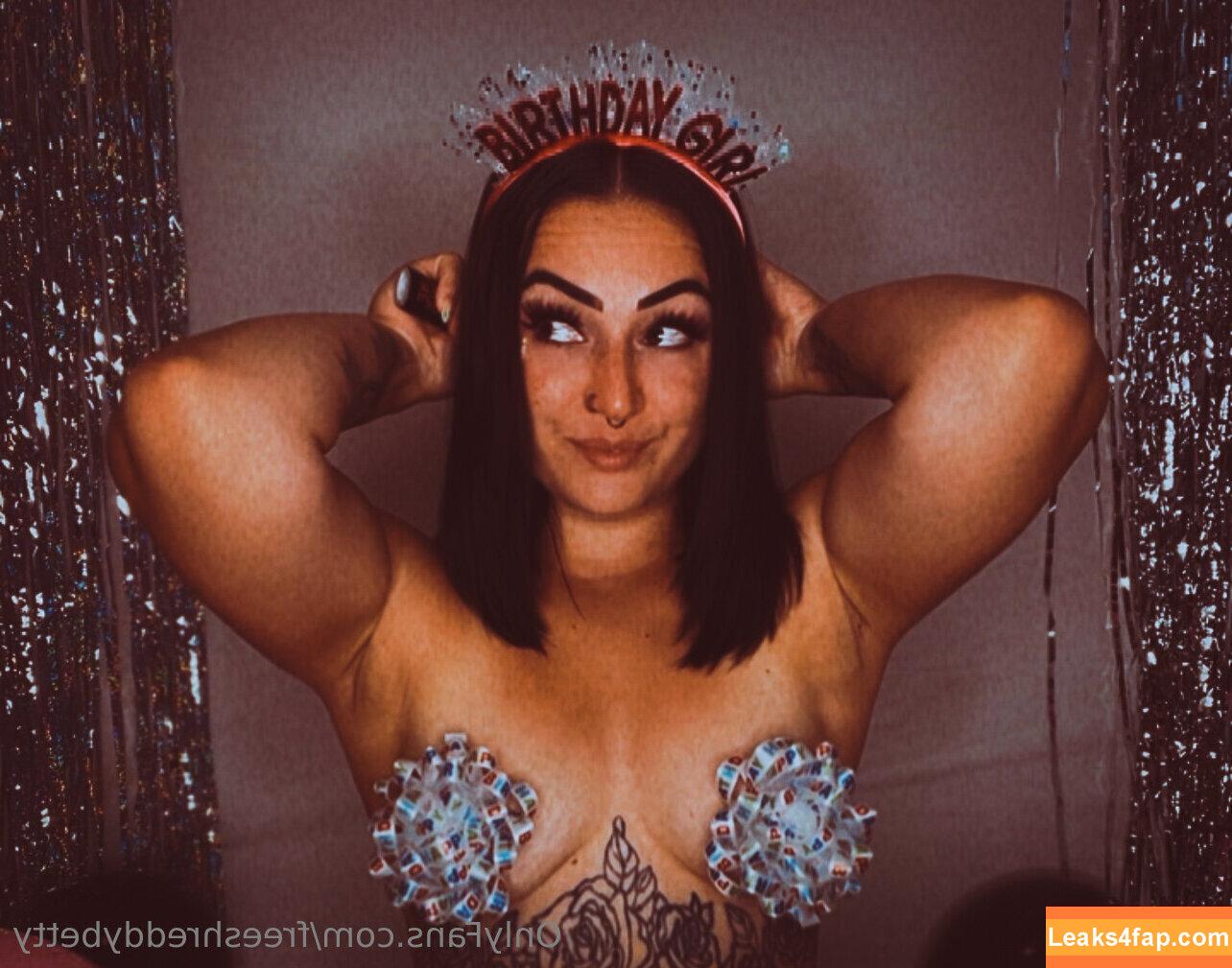 freeshreddybetty /  leaked photo photo #0014